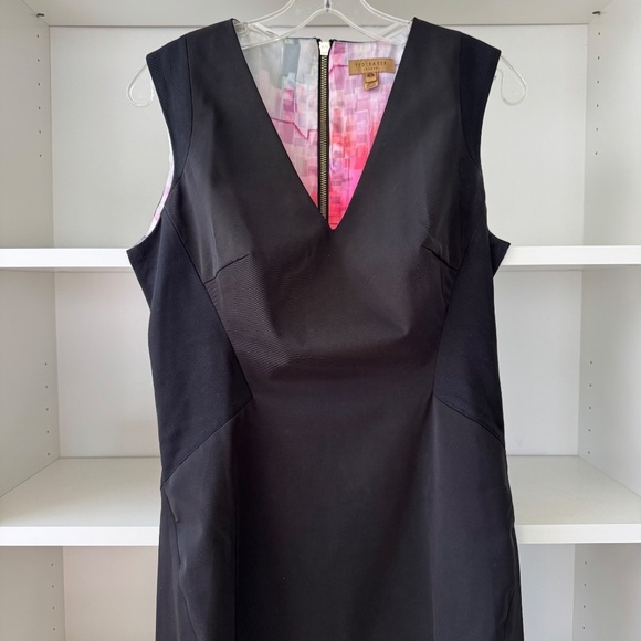TED BAKER Black Bodycon V-neck Dress - Picture 3 of 7